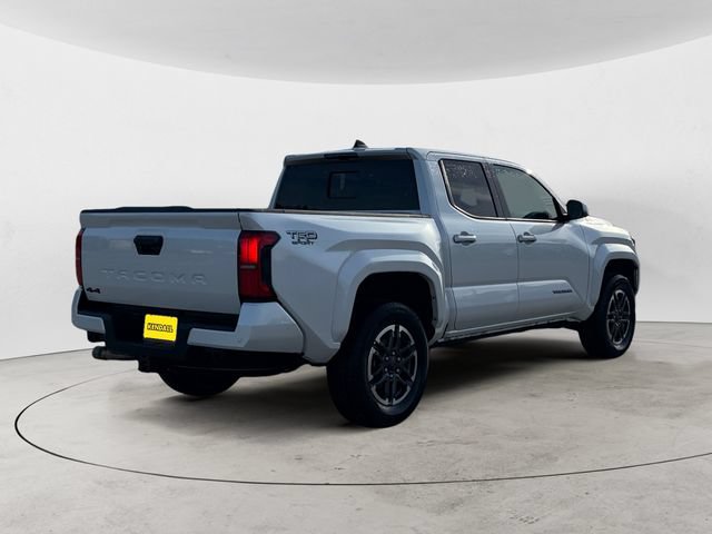 Certified 2025 Toyota Tacoma TRD Sport w/ TRD Sport Upgrade Package AWD/4WD image 5