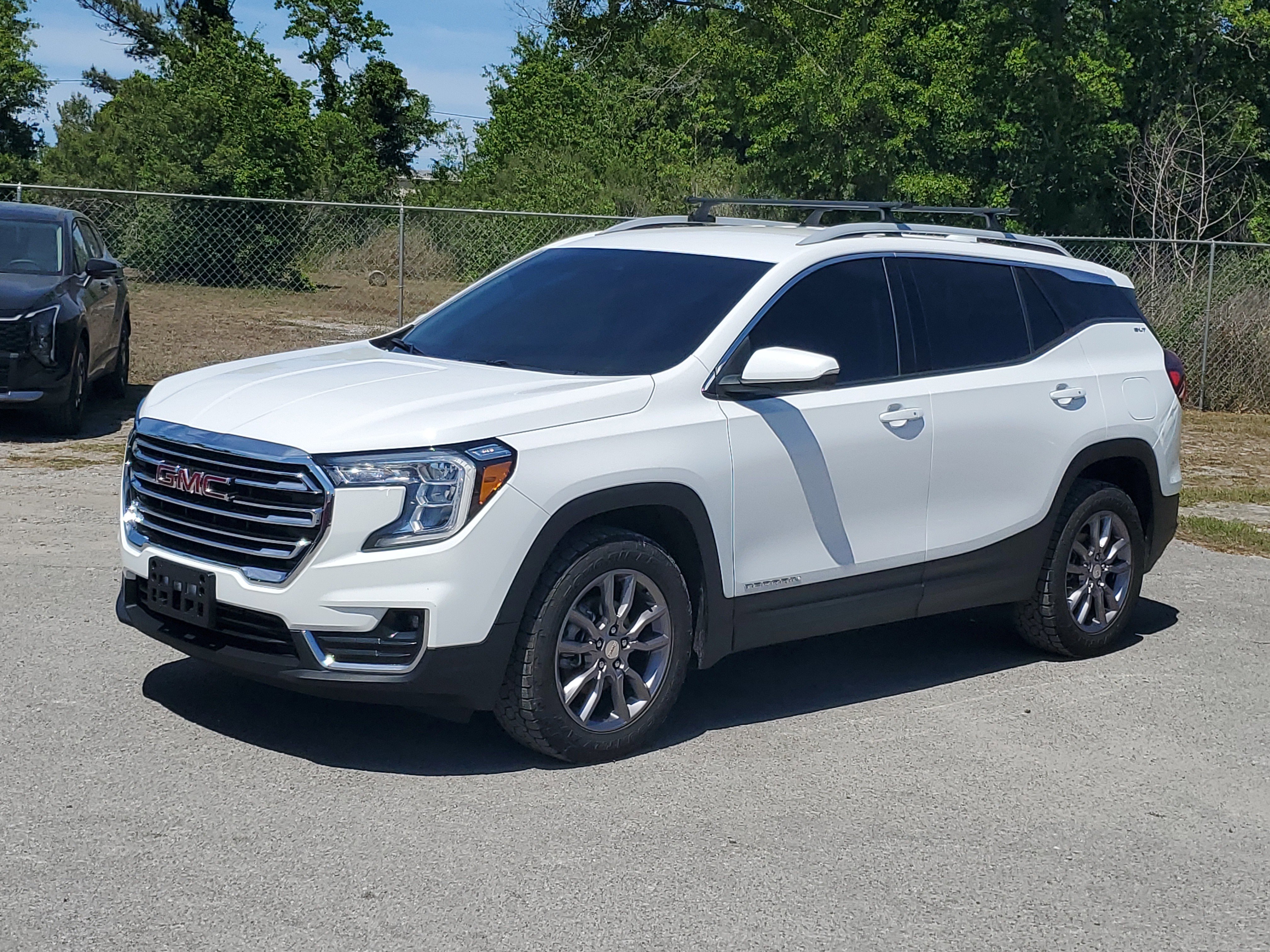Used 2023 GMC Terrain SLT AWD/4WD image 35