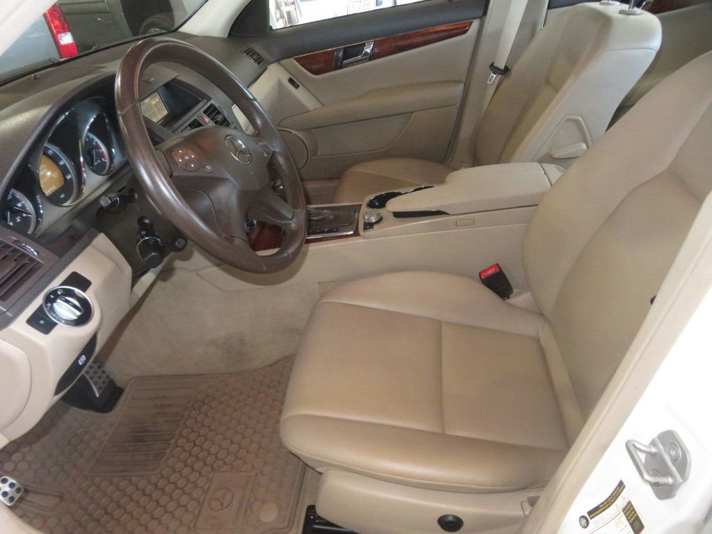 Used 2011 Mercedes-Benz C 300 Sedan image 15
