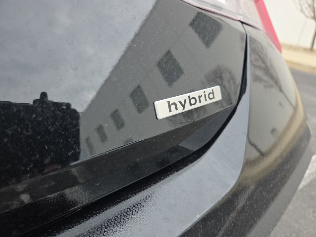 New 2026 Hyundai Elantra Sport FWD image 11