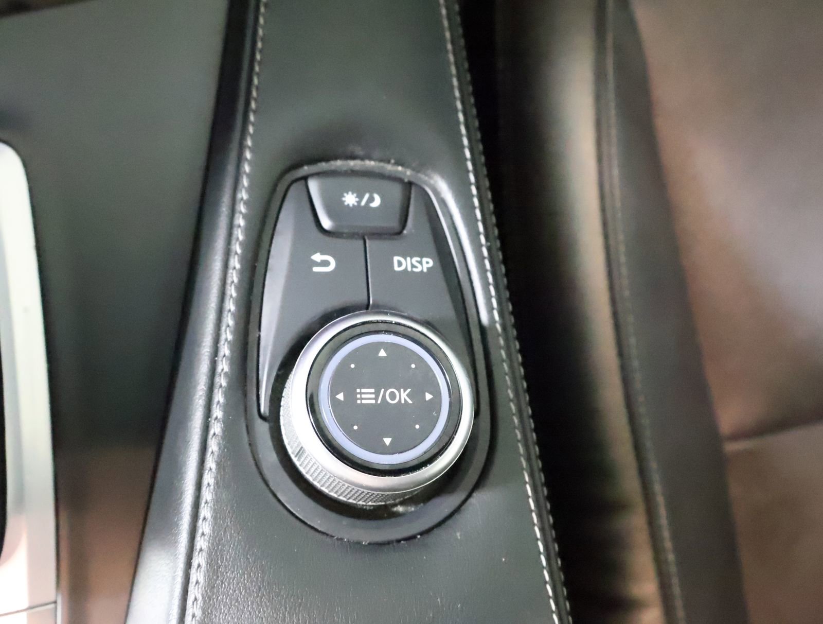 Used 2024 INFINITI QX55 Luxe image 35