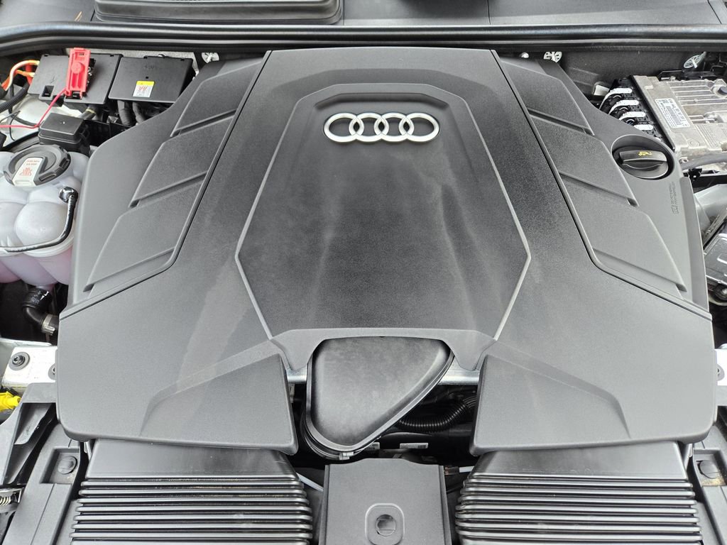 Certified 2025 Audi Q8 Prestige image 41