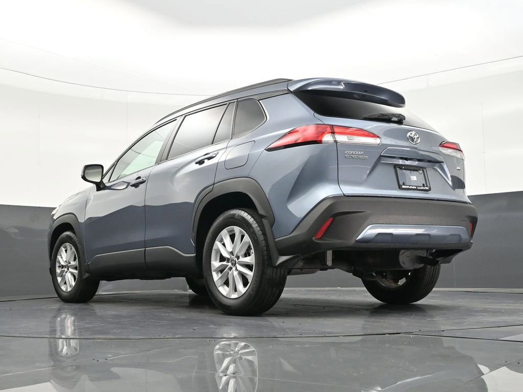 Used 2023 Toyota Corolla Cross LE image 25