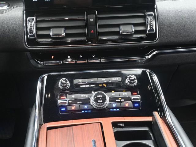 Used 2024 Lincoln Navigator L 4WD image 27
