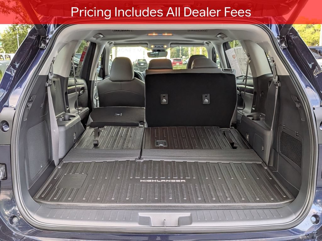 New 2026 Toyota Highlander Limited AWD/4WD image 14
