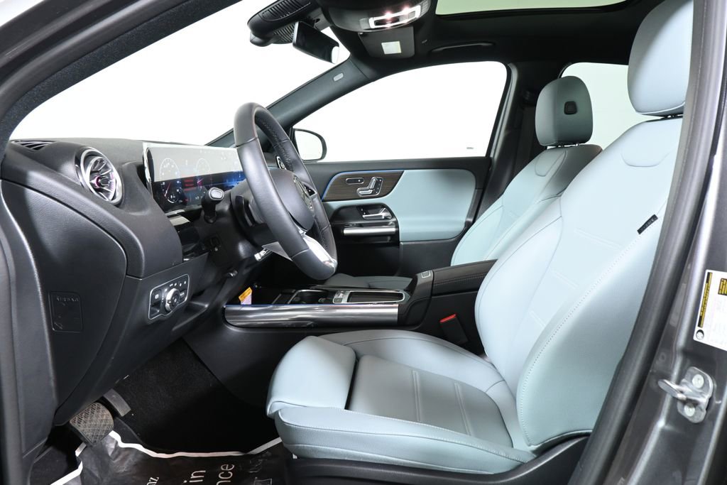 Certified 2026 Mercedes-Benz GLA 250 4MATIC image 3