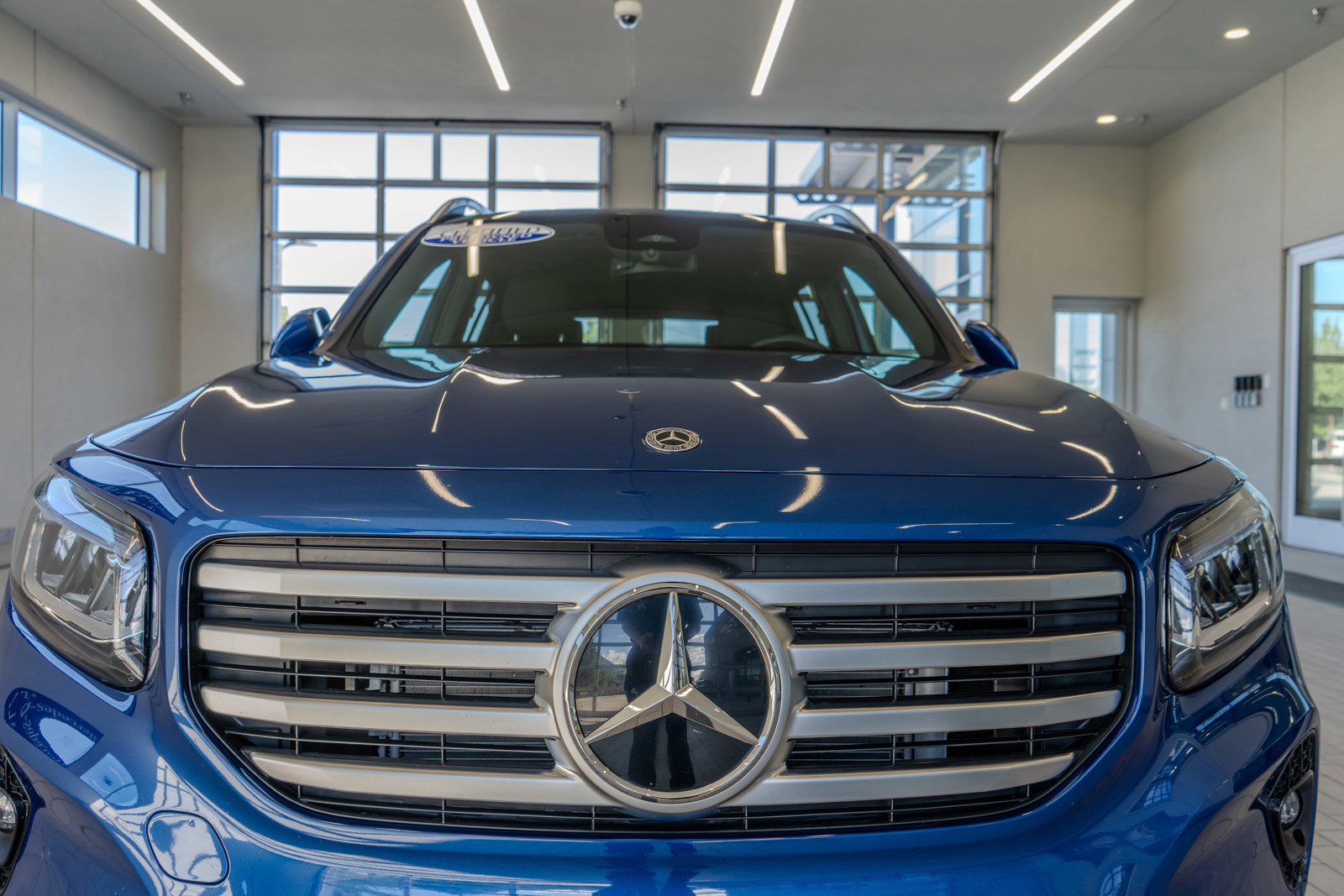 Used 2025 Mercedes-Benz GLB 250 4MATIC image 23