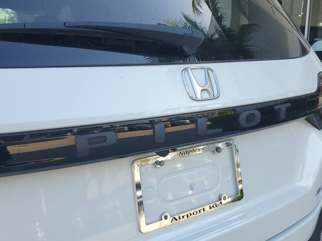 Used 2023 Honda Pilot Elite image 8