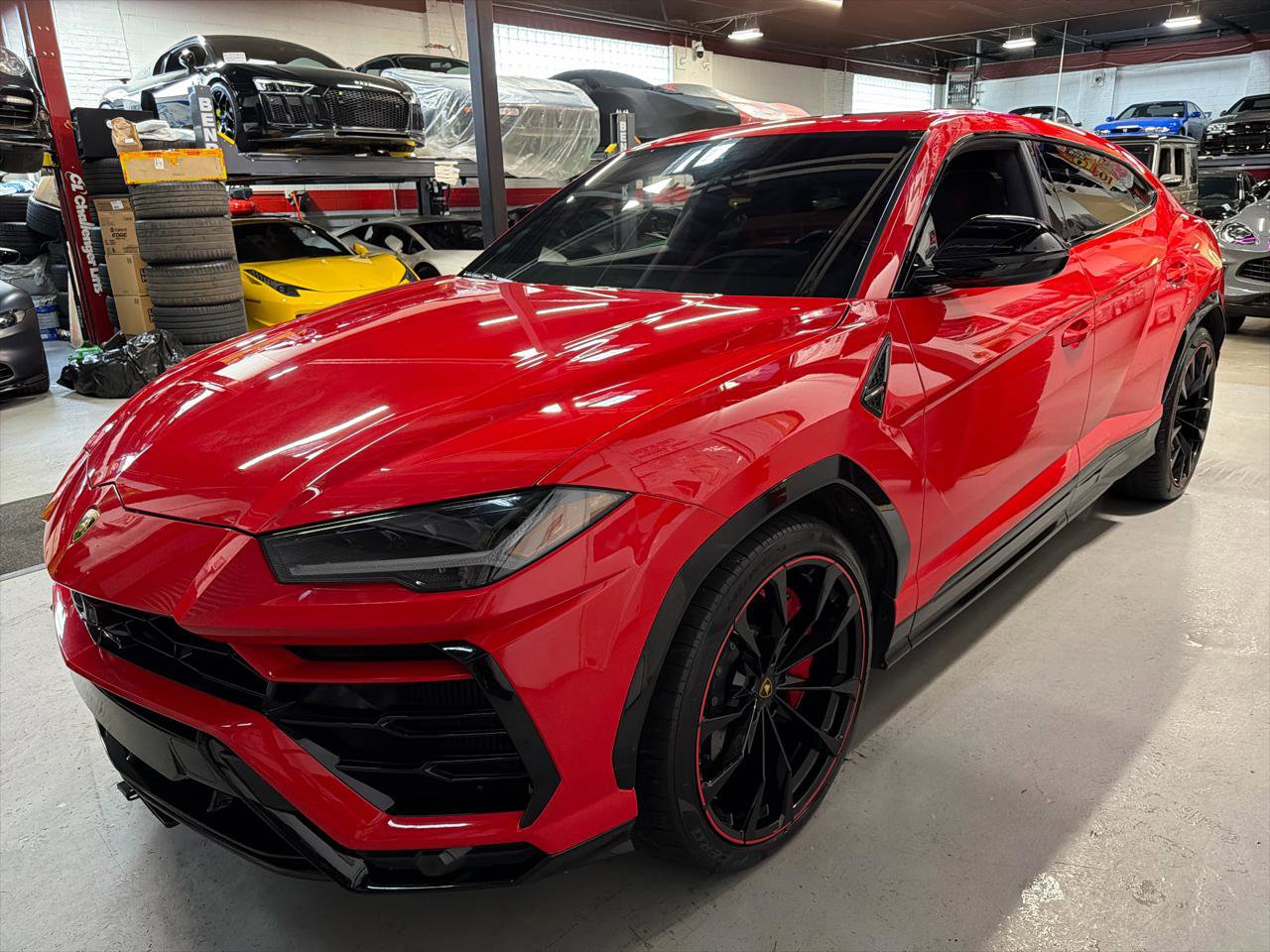 Used 2022 Lamborghini Urus image 8
