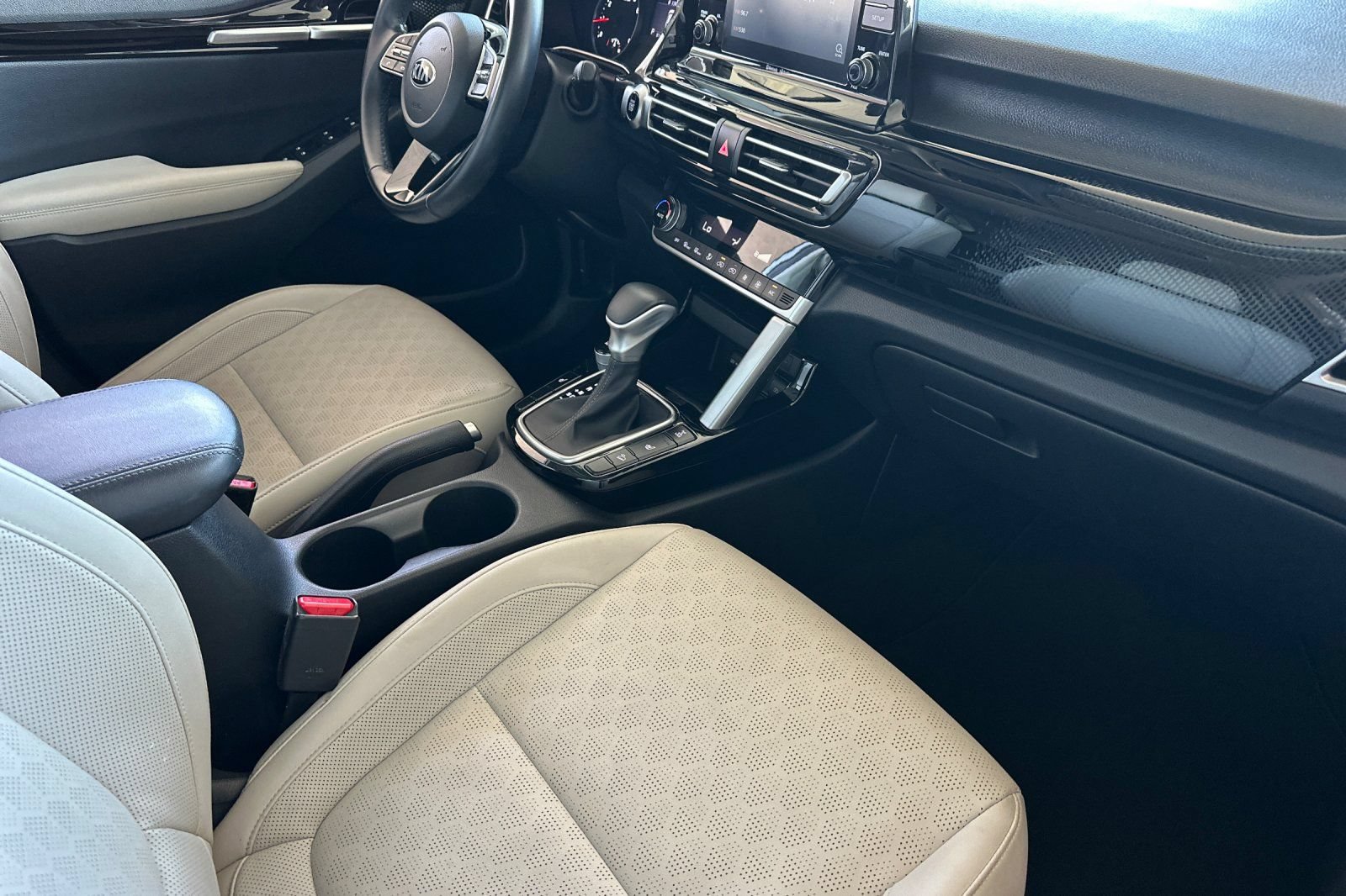 Certified 2021 Kia Seltos EX AWD/4WD image 13