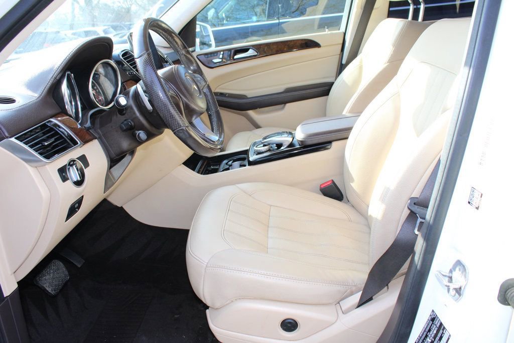 Used 2019 Mercedes-Benz GLS 450 4MATIC image 11