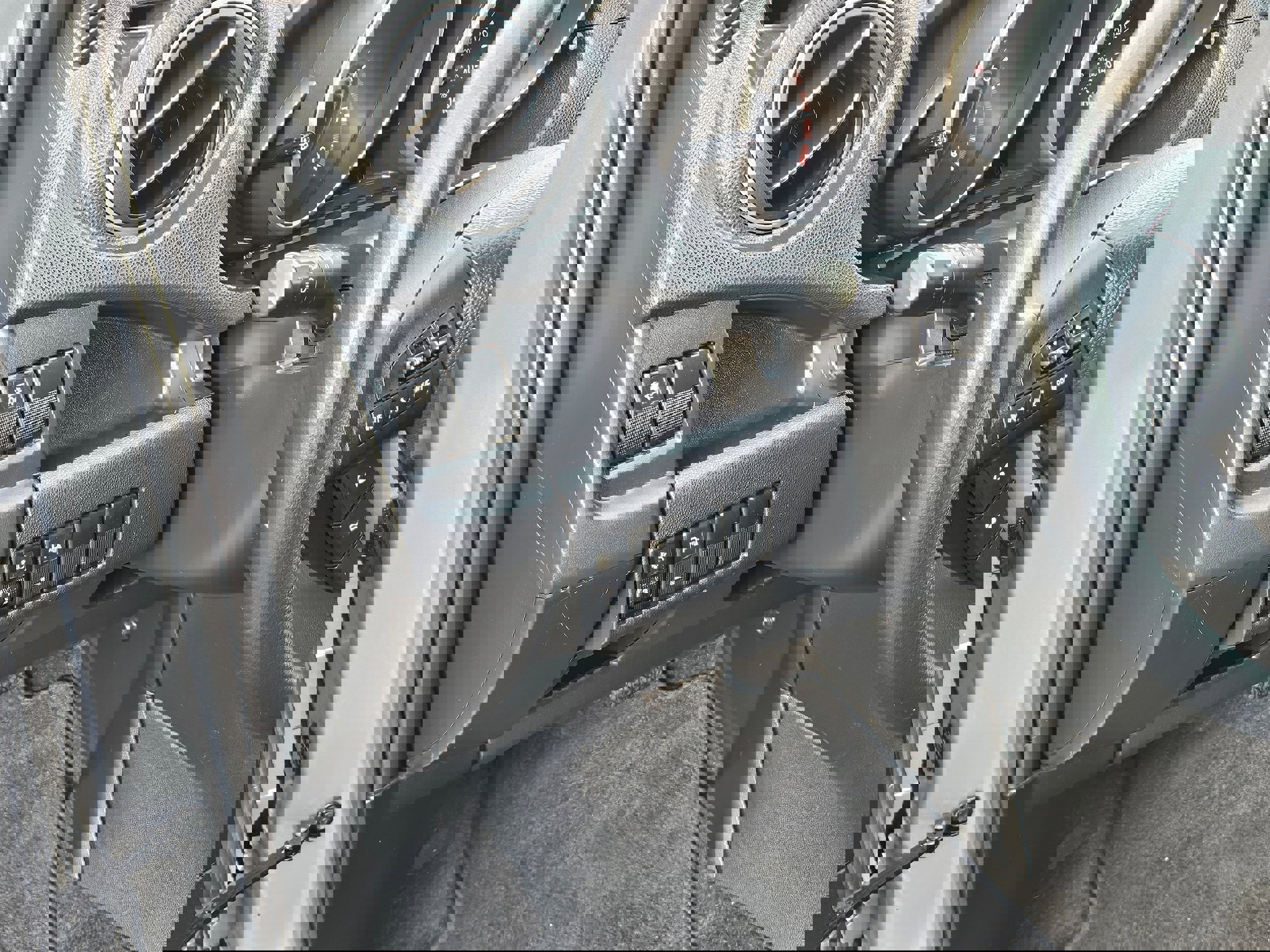 Used 2013 MAZDA MAZDA5 Grand Touring image 15