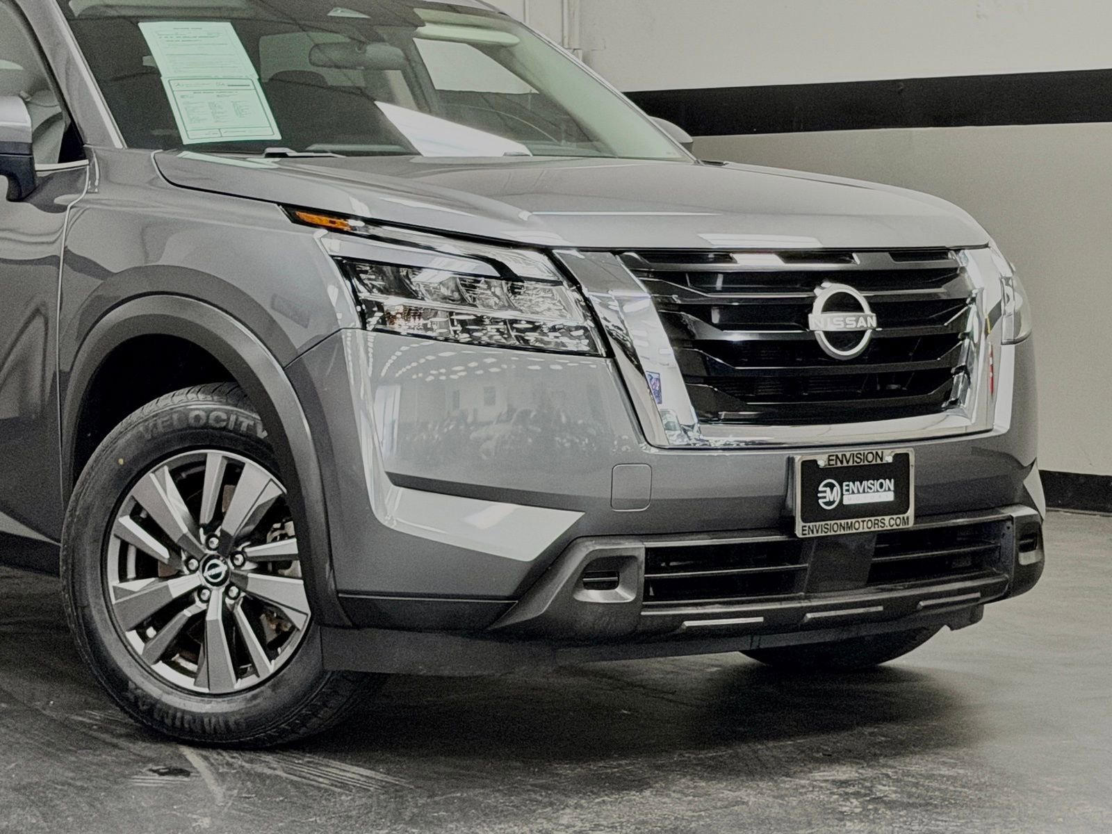 Used 2022 Nissan Pathfinder S FWD image 3