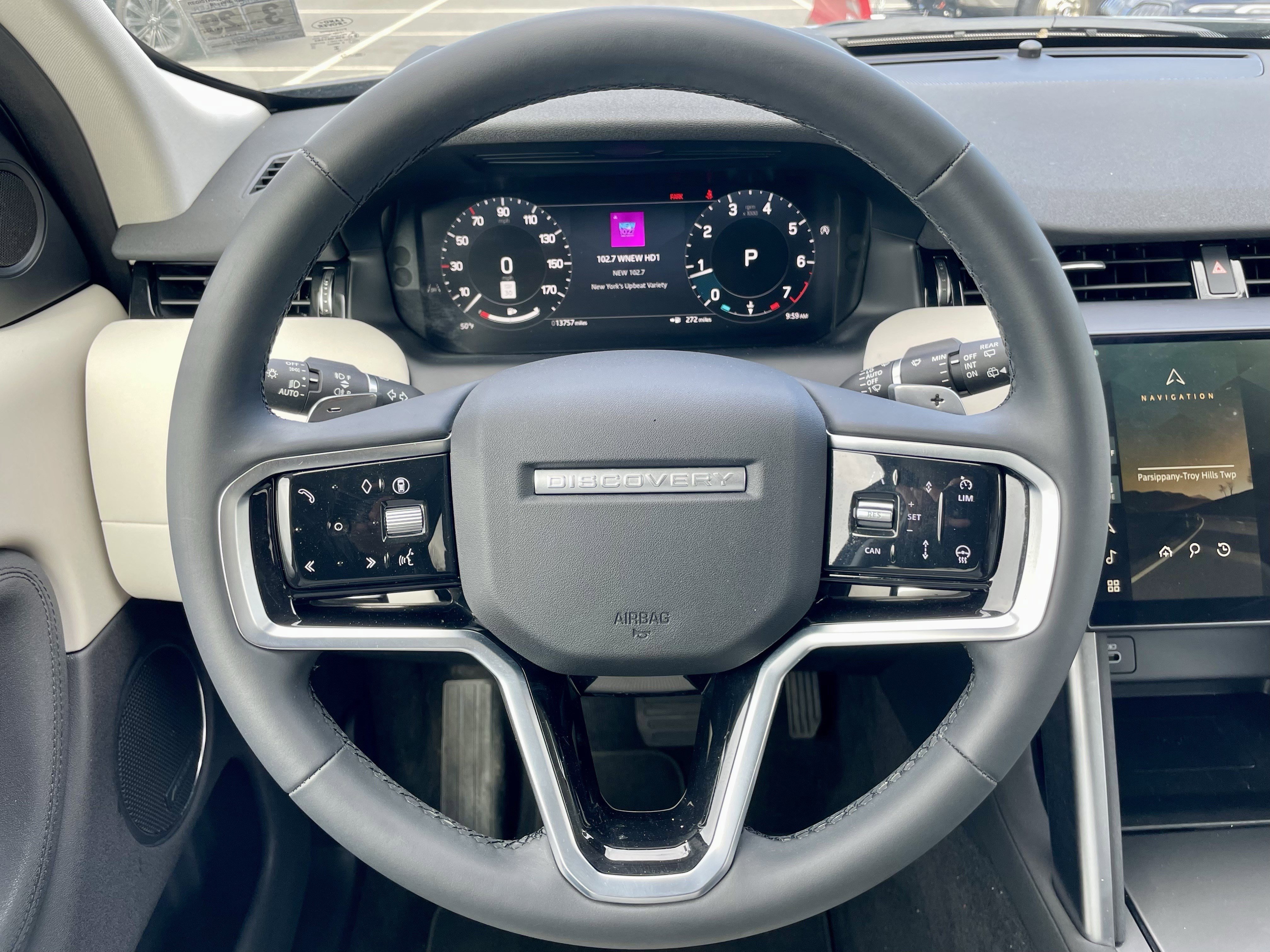 Used 2024 Land Rover Discovery Sport S image 20