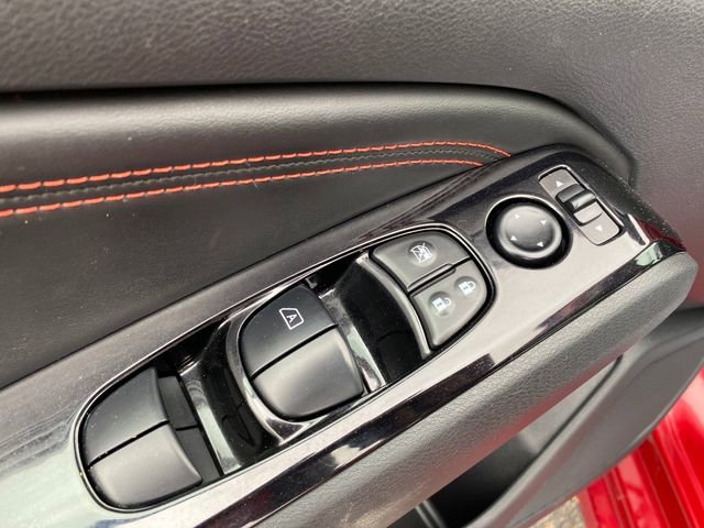 Used 2023 Nissan Altima 2.5 SR AWD/4WD image 18
