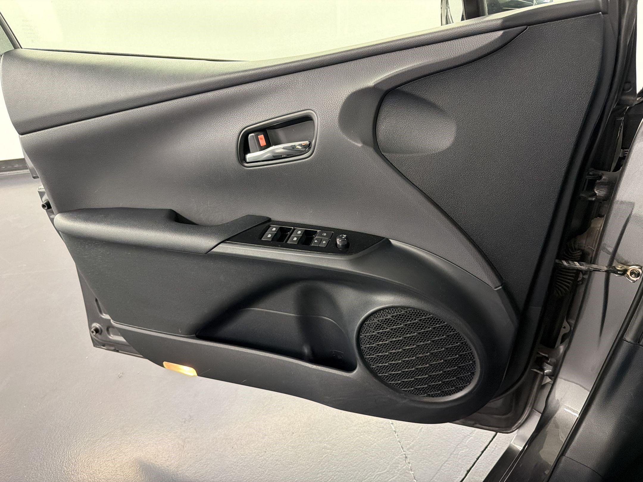 Used 2016 Toyota Prius Three FWD image 25