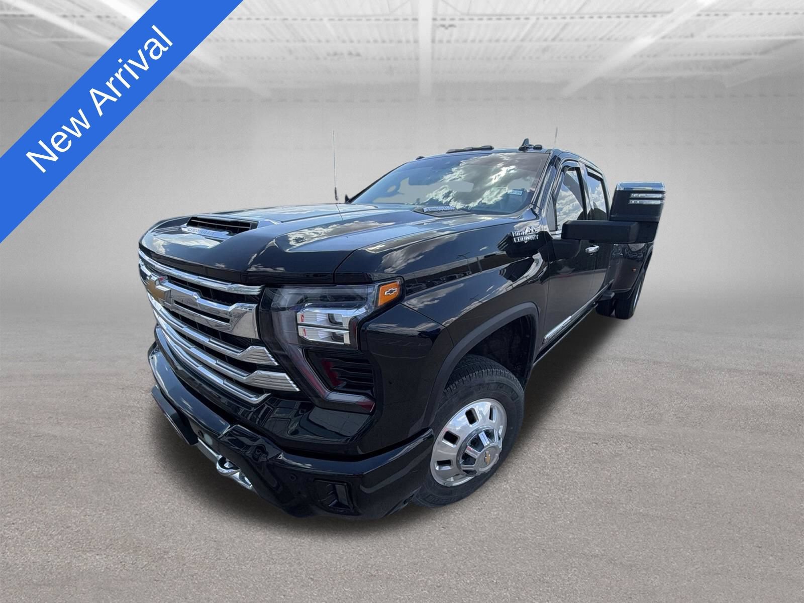 Used 2025 Chevrolet Silverado 3500 High Country w/ High Country Premium Package AWD/4WD 360° Tour