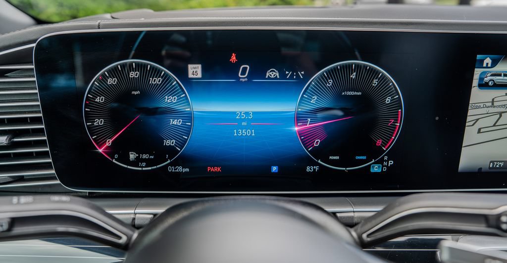 Used 2025 Mercedes-Benz Maybach GLS 600 4MATIC image 9