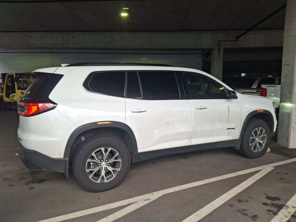 Used 2025 GMC Acadia AT4 w/ LPO, Floor Liner Package image 5