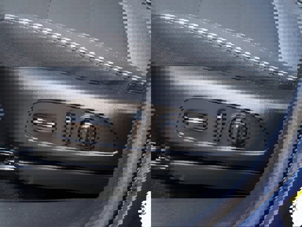 Used 2022 Chevrolet TrailBlazer LT w/ Driver Confidence Package image 24