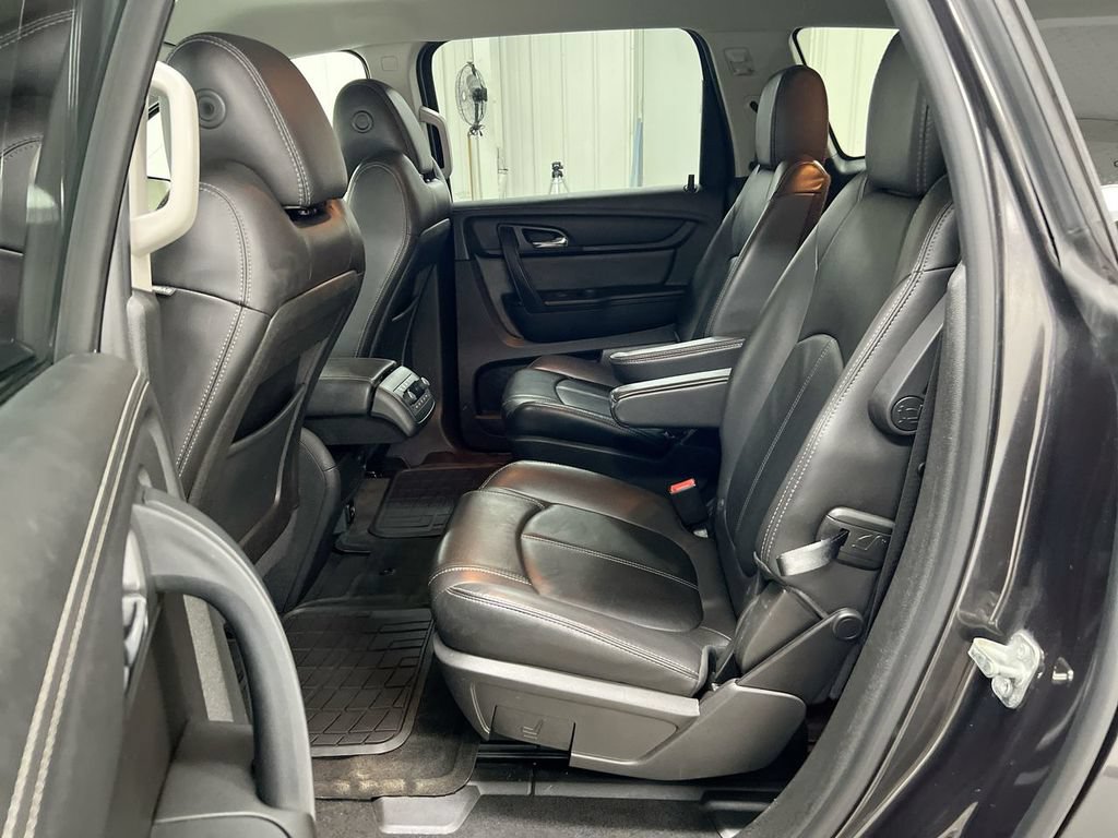 Used 2017 Chevrolet Traverse LT FWD image 22