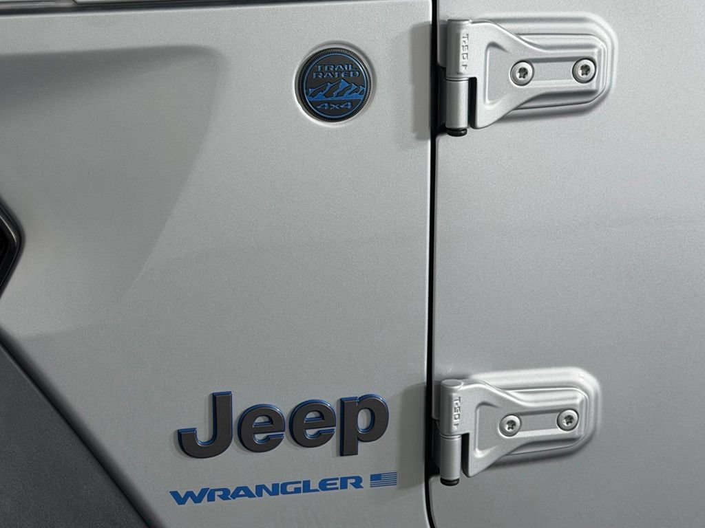 Used 2023 Jeep Wrangler Unlimited AWD/4WD image 13
