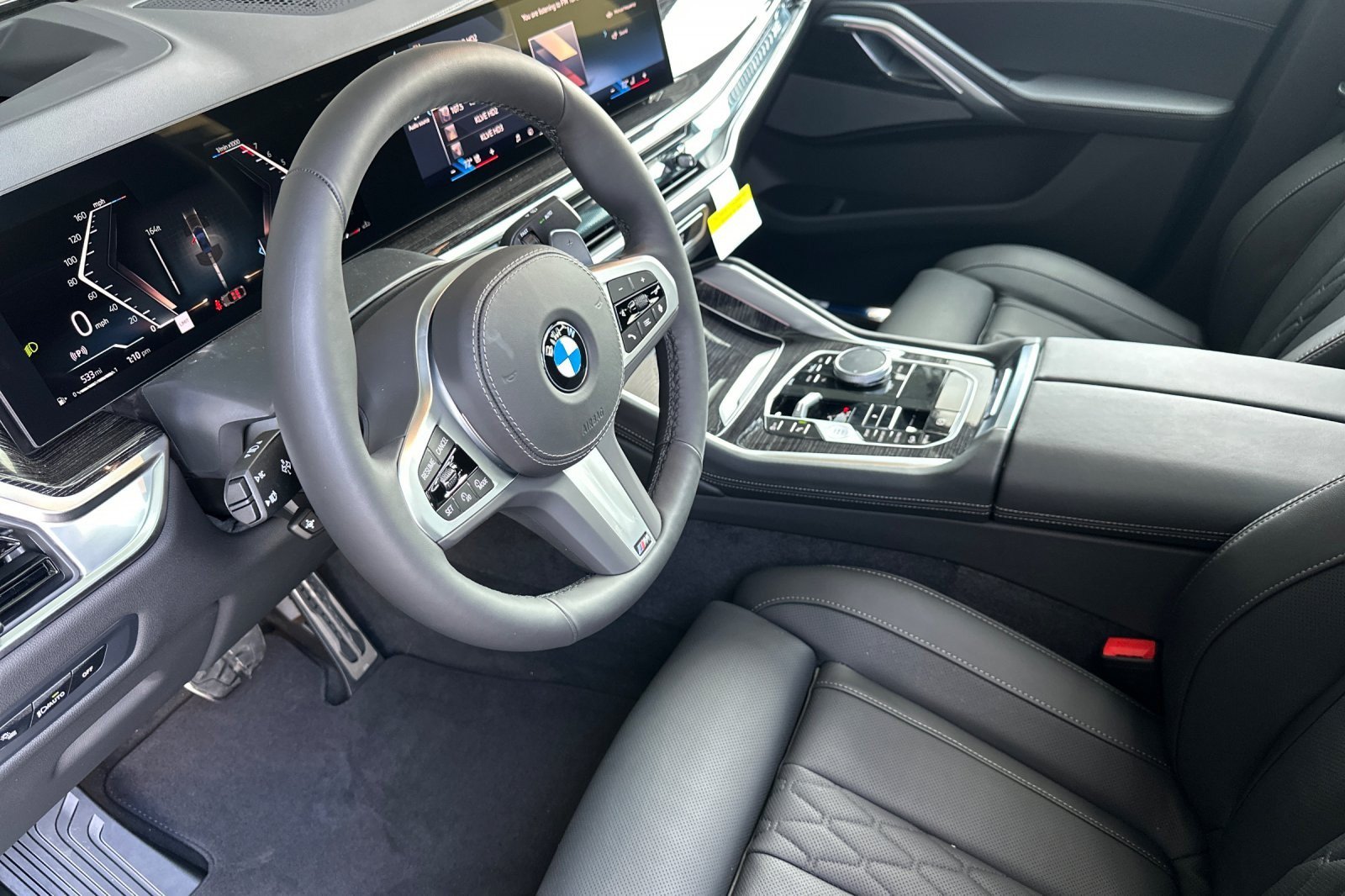 New 2027 BMW X6 xDrive40i w/ Climate Comfort Package AWD/4WD image 9