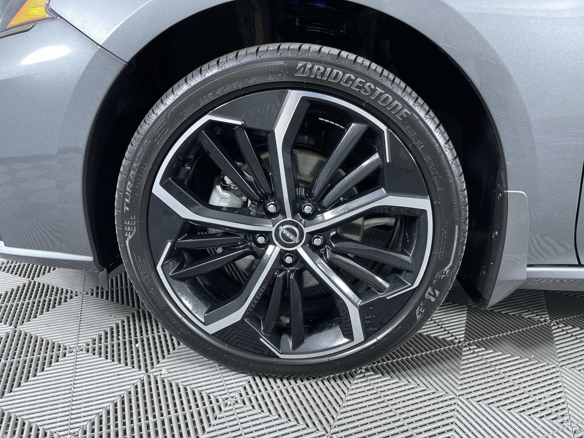 Certified 2025 Nissan Altima 2.5 SR AWD/4WD image 24