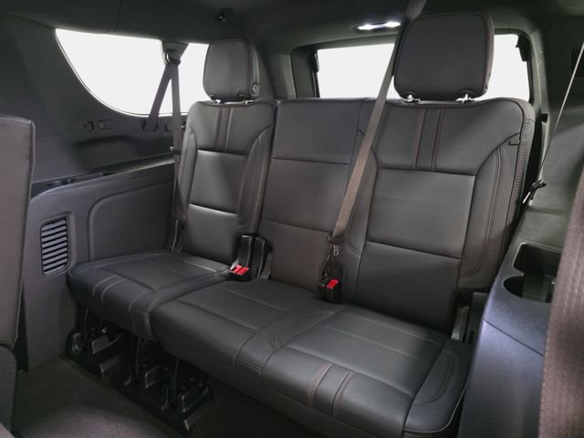 Used 2025 Chevrolet Suburban RST w/ Comfort Package AWD/4WD image 37