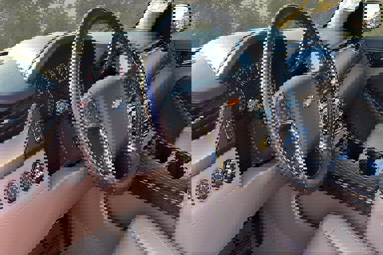 Used 2018 Chevrolet Tahoe LT image 17