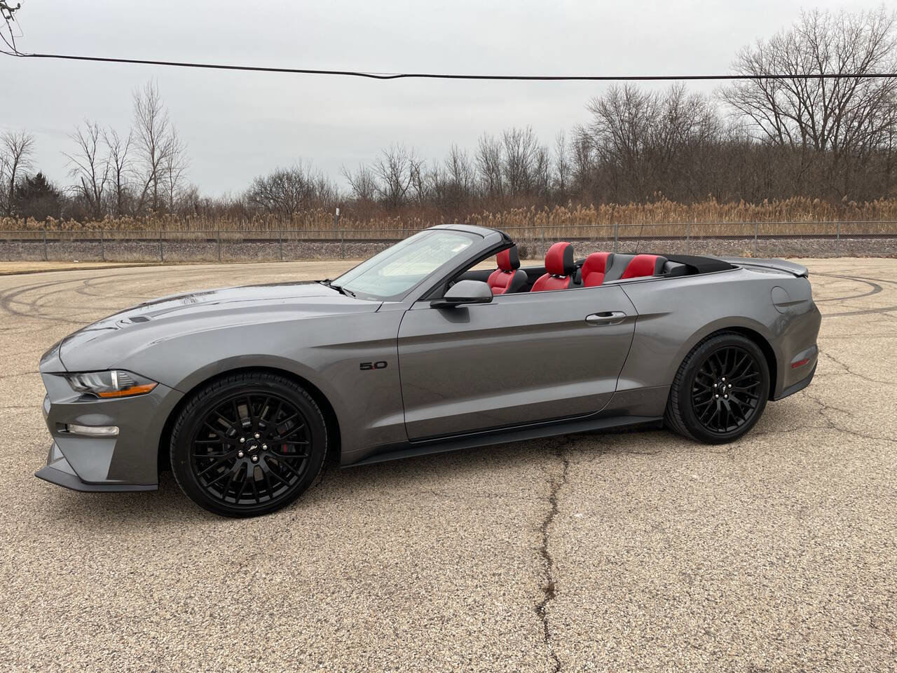 Used 2021 Ford Mustang GT Premium w/ GT Performance Package RWD image 29