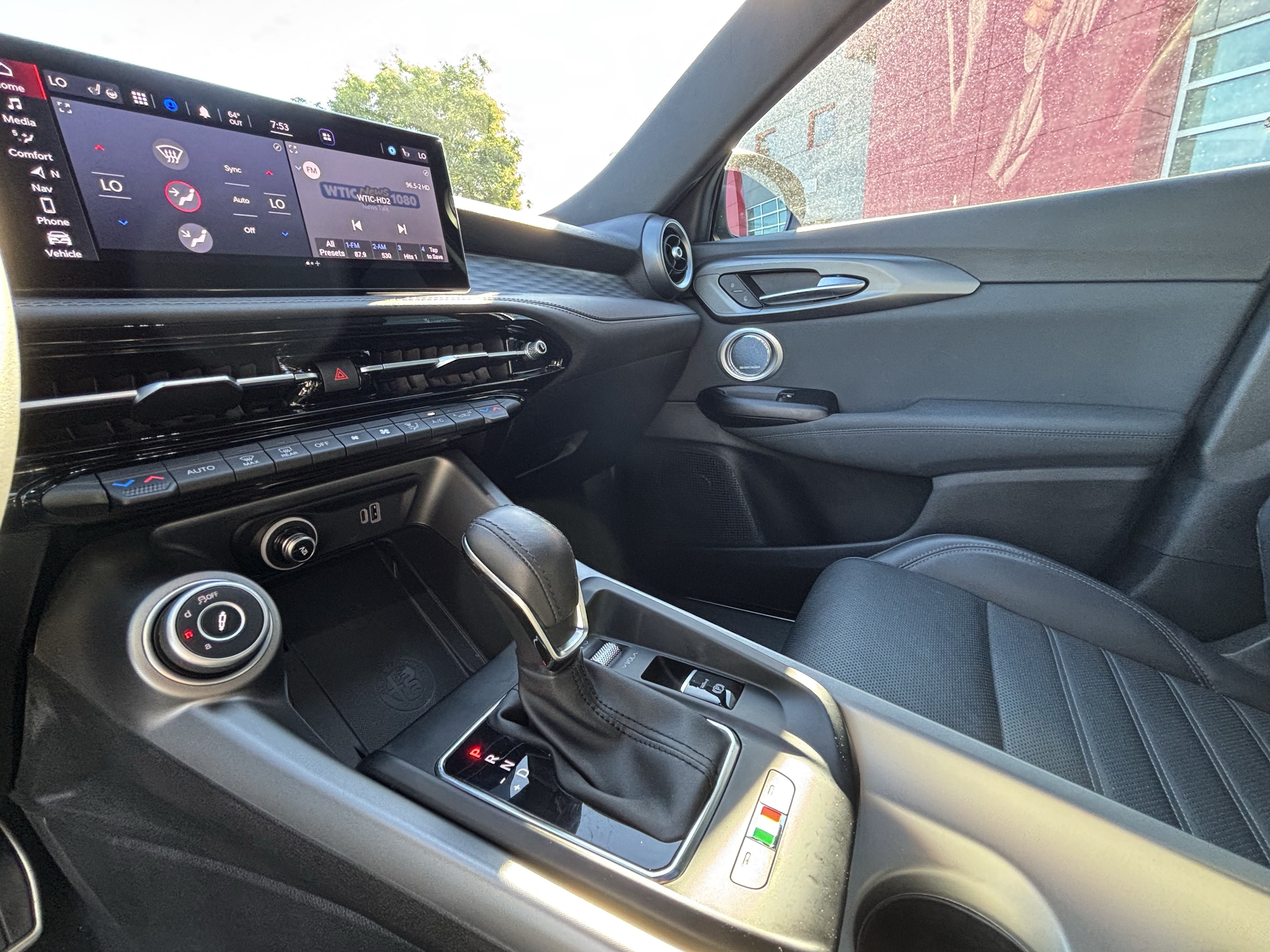 Certified 2024 Alfa Romeo Tonale Veloce AWD/4WD image 20