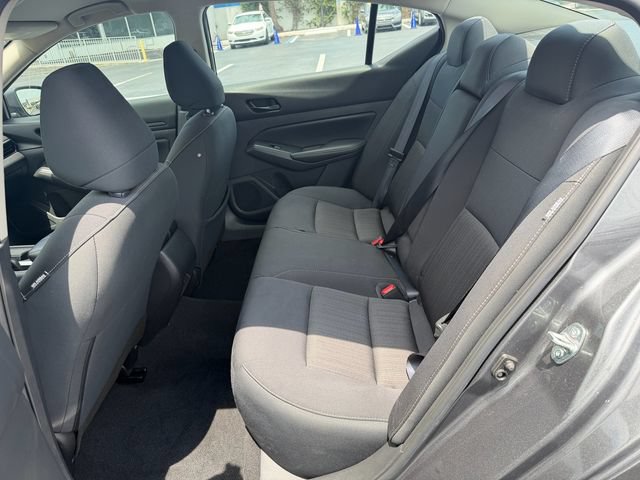 Used 2025 Nissan Altima 2.5 SV FWD image 12