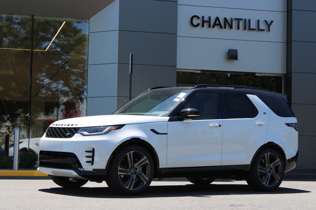 New 2026 Land Rover Discovery Dynamic SE