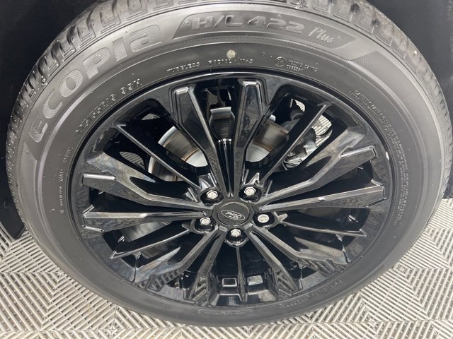 Used 2023 Ford Escape ST-Line Elite image 11
