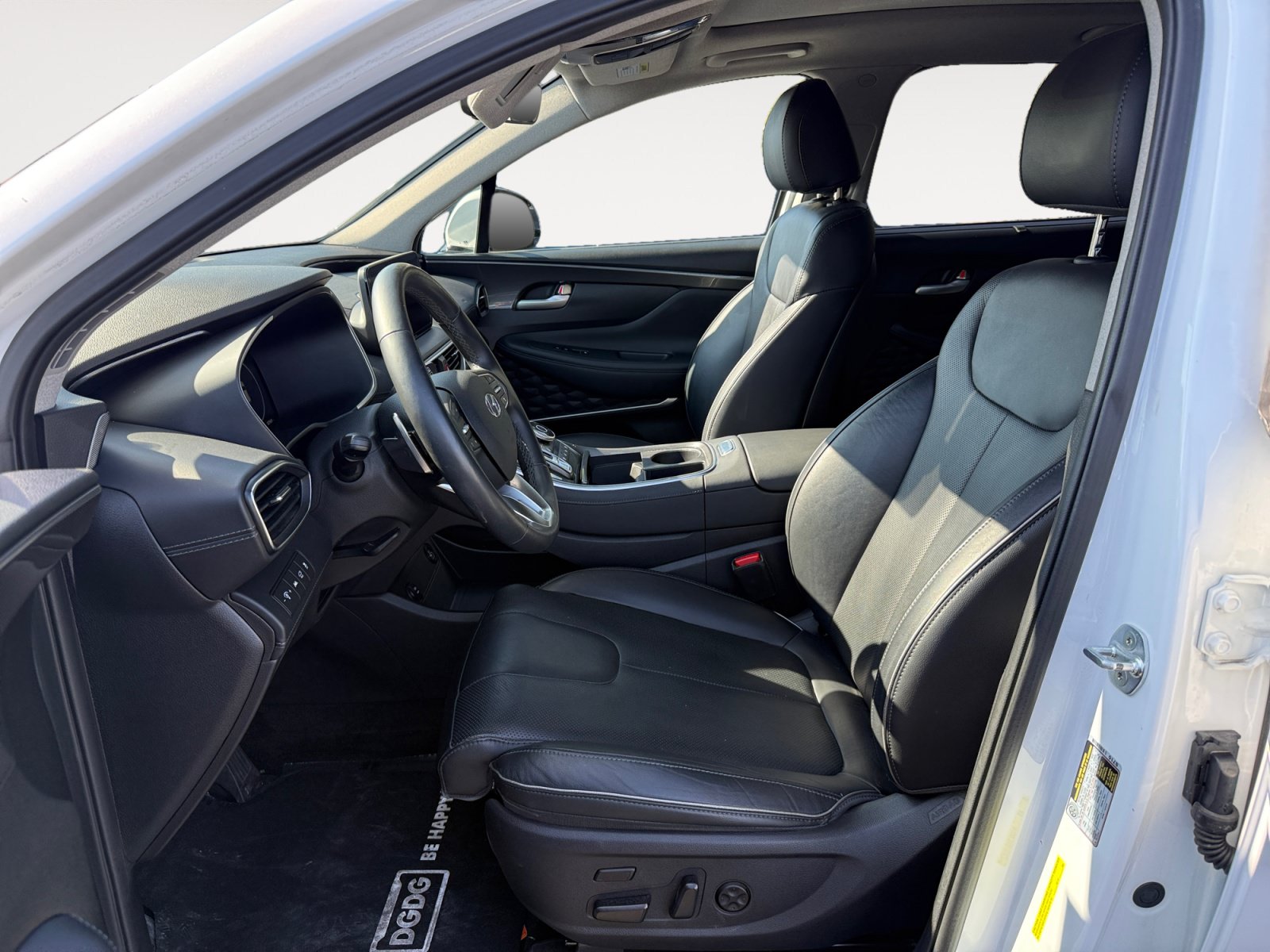 Used 2021 Hyundai Santa Fe Limited AWD/4WD image 10