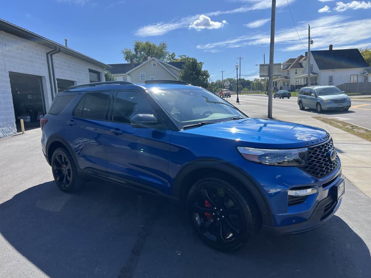 Used 2020 Ford Explorer ST w/ ST Street Pack image 6