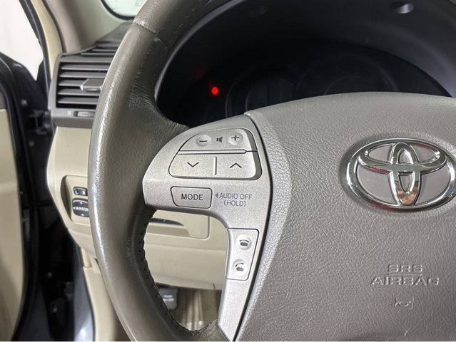 Used 2010 Toyota Camry XLE image 26