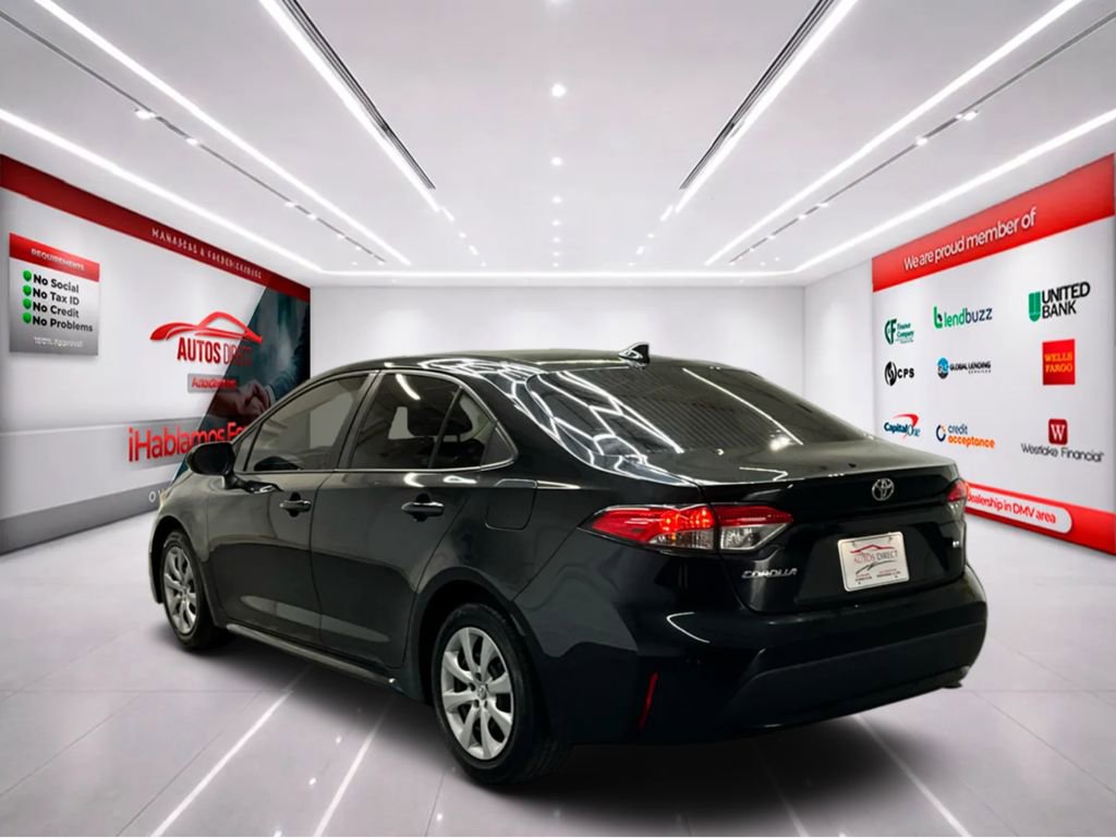 Used 2022 Toyota Corolla LE image 5