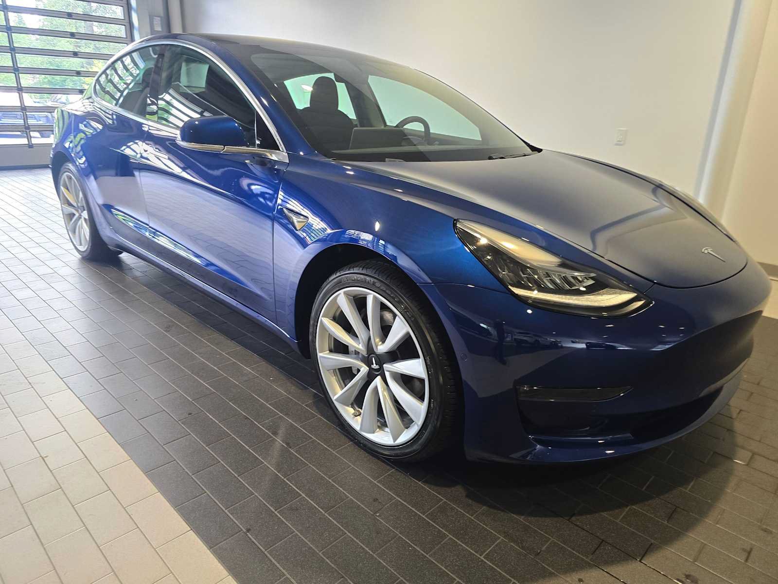 Used 2019 Tesla Model 3 Long Range AWD/4WD image 9