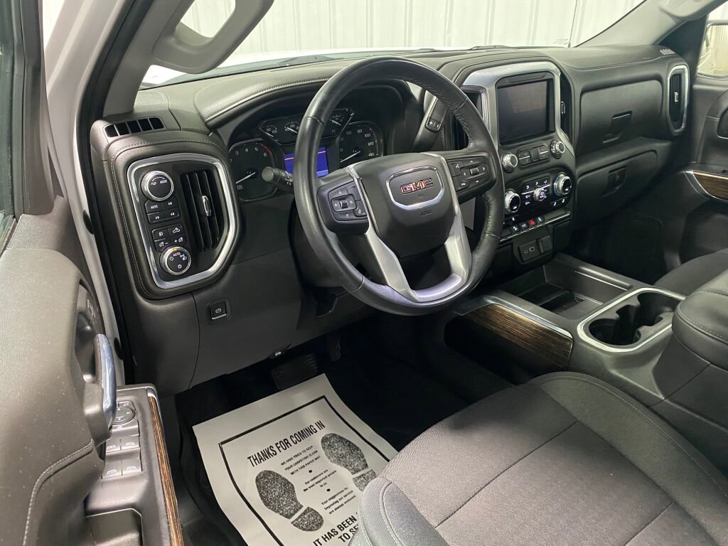 Used 2022 GMC Sierra 1500 Elevation image 2