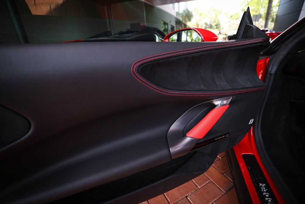 Used 2021 Ferrari SF90 Stradale AWD/4WD image 43