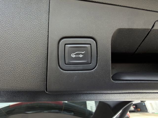 Used 2024 Cadillac XT5 Premium Luxury image 7