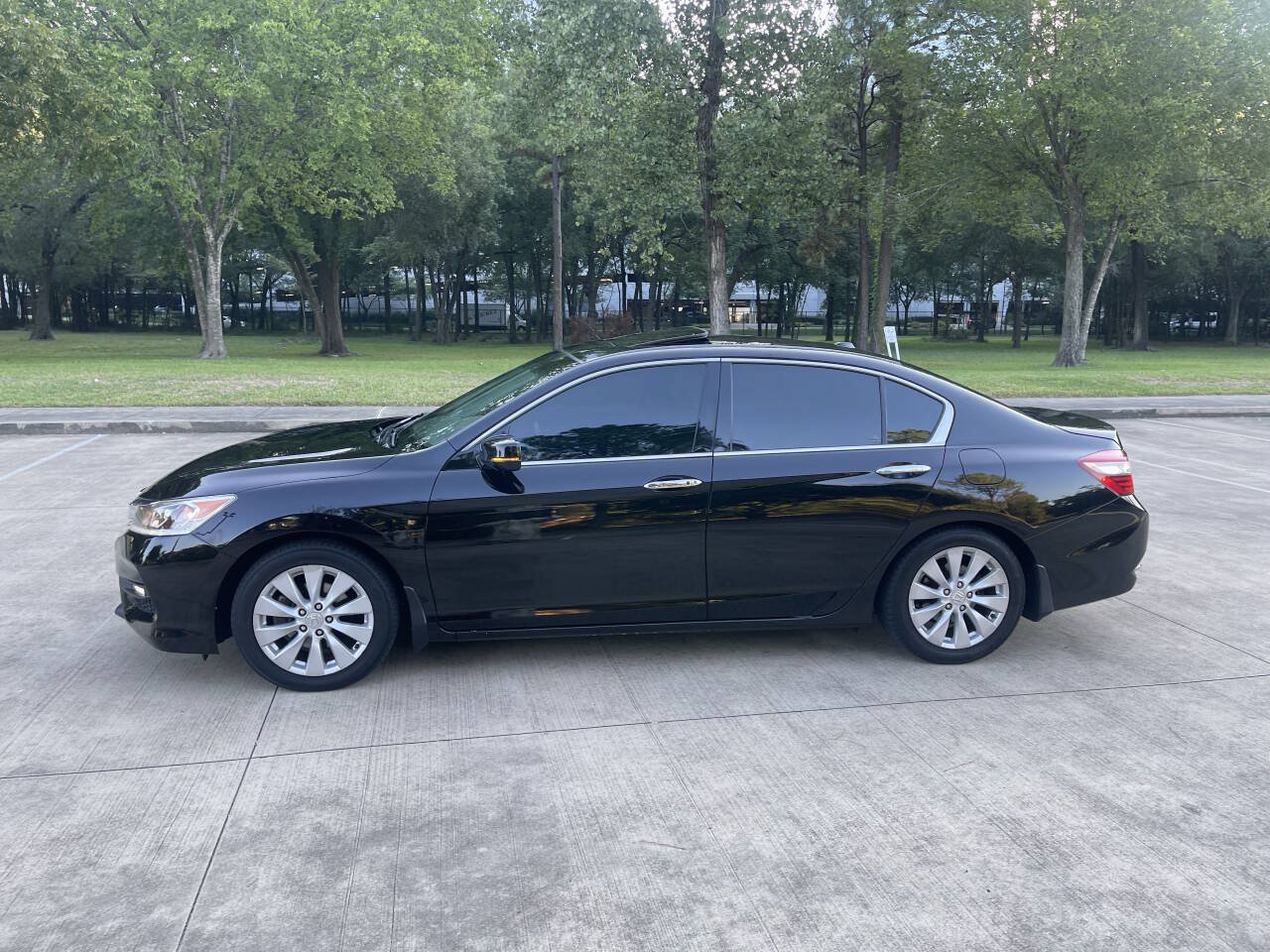 Used 2016 Honda Accord EX-L image 4