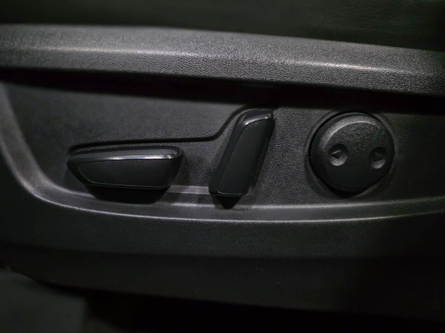 Used 2019 INFINITI QX50 Luxe w/ Navigation Package image 29