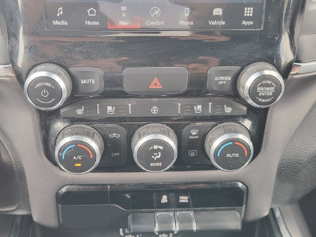 Used 2024 RAM 1500 Laramie RWD image 17