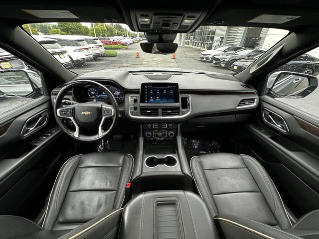 Used 2023 Chevrolet Suburban Premier w/ Advanced Technology Package AWD/4WD image 16
