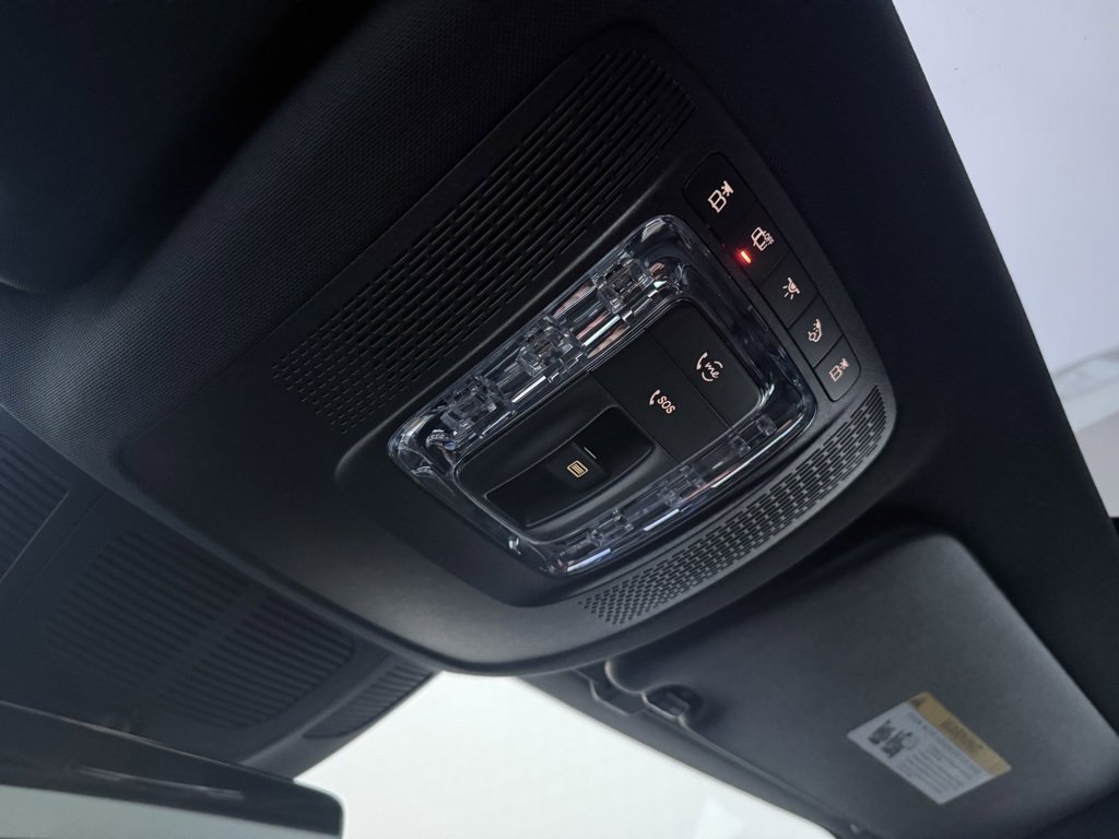 Used 2026 Mercedes-Benz GLS 450 4MATIC image 35