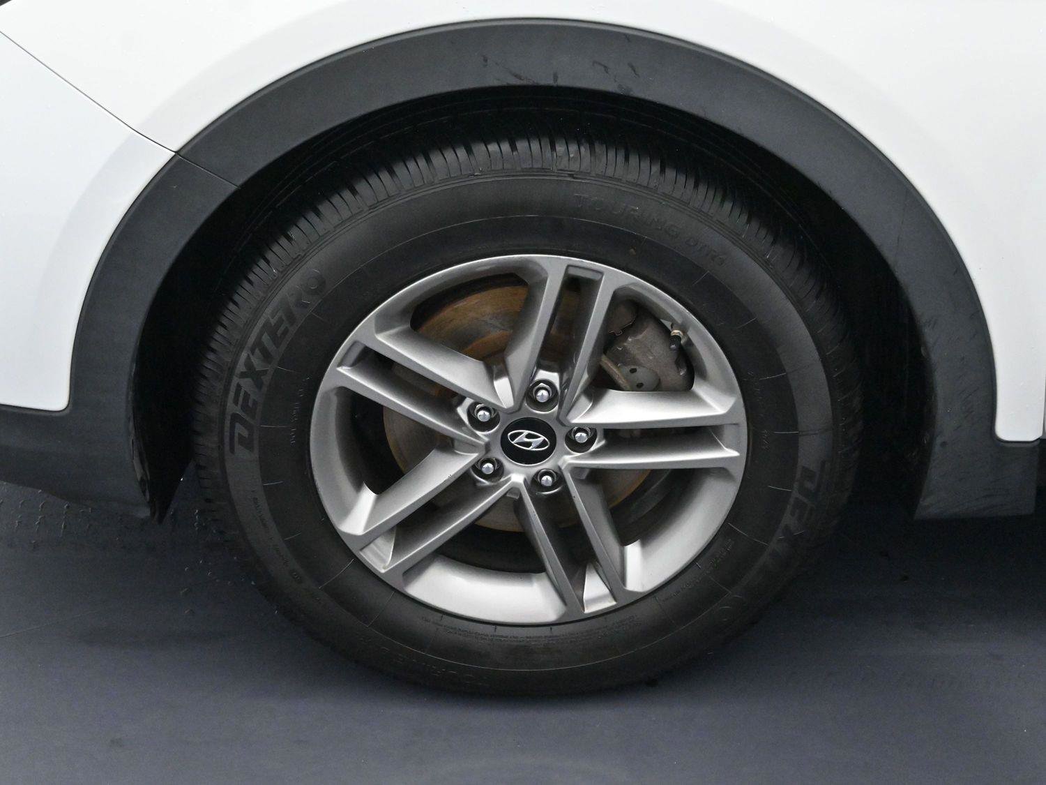 Used 2017 Hyundai Santa Fe Sport w/ 2.4L Tech Package 04 image 34