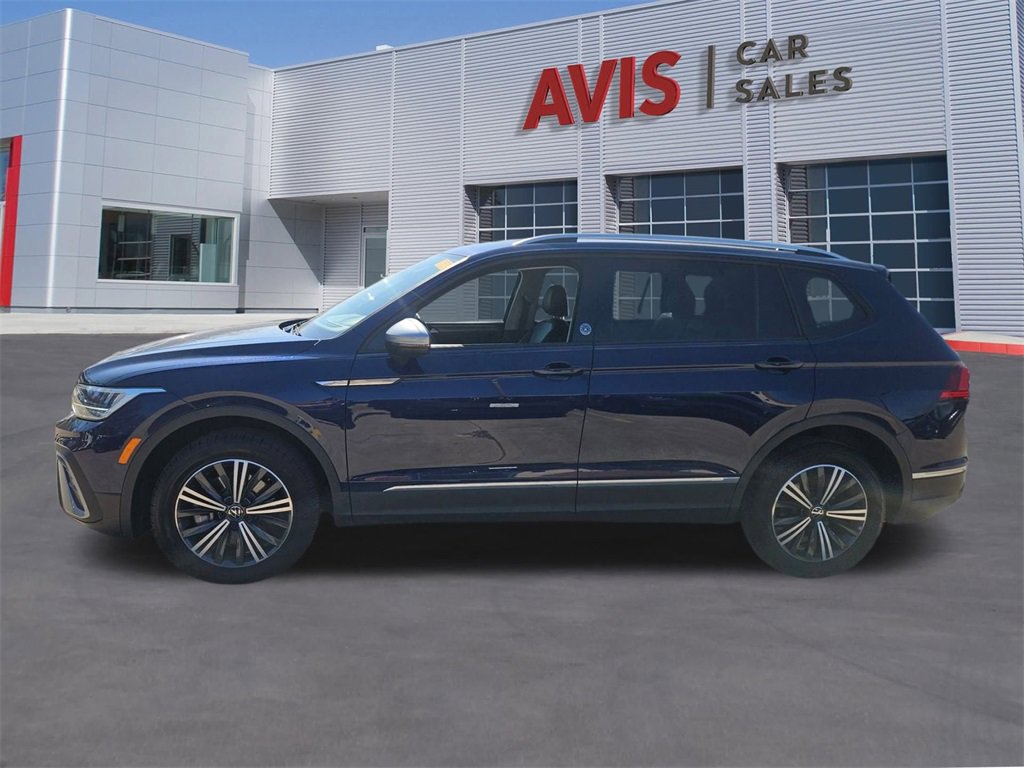 Used 2024 Volkswagen Tiguan Wolfsburg Edition image 2